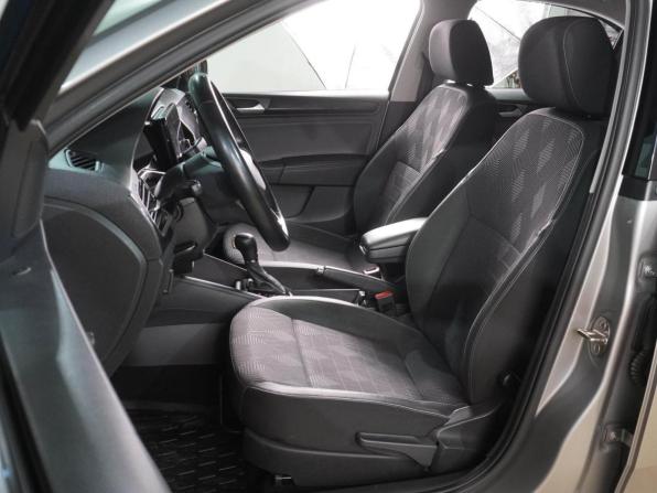 Volkswagen Polo VI с пробегом 2021 года, цена 1 749 000 рублей, 140569 км, лифтбек, Автокод Объявления
