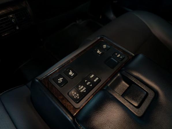 Toyota Camry VII (XV50) Рестайлинг с пробегом 2015 года, цена 2 199 000 рублей, 142700 км, седан, Автокод Объявления