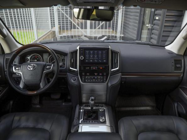 Toyota Land Cruiser 200 Series Рестайлинг 2 с пробегом 2016 года, цена 5 899 000 рублей, 114168 км, внедорожник, Автокод Объявления