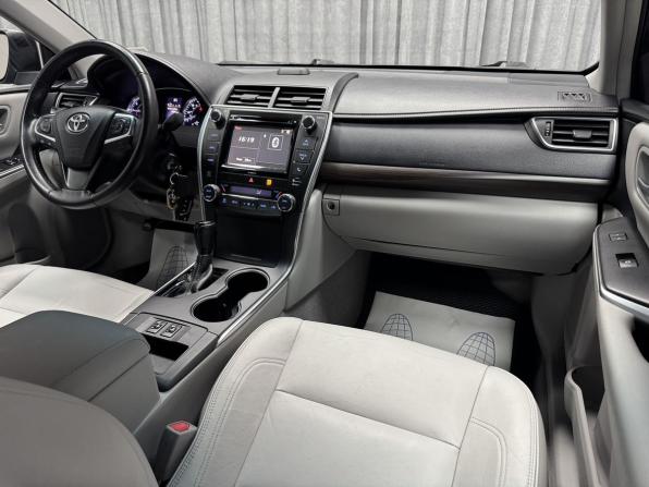 Toyota Camry VII (XV50) Рестайлинг с пробегом 2016 года, цена 2 400 000 рублей, 156763 км, седан, Автокод Объявления