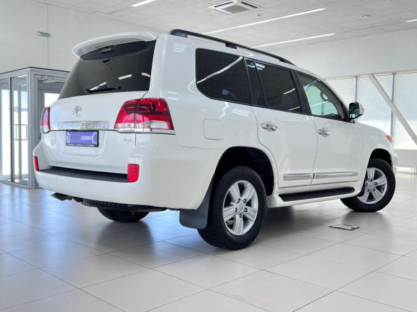 Toyota Land Cruiser 200 Series Рестайлинг 1 с пробегом 2013 года, цена 3 800 000 рублей, 218223 км, внедорожник, Автокод Объявления