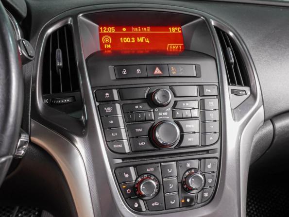 Opel Astra J с пробегом 2011 года, цена 769 000 рублей, 178876 км, хэтчбек, Автокод Объявления