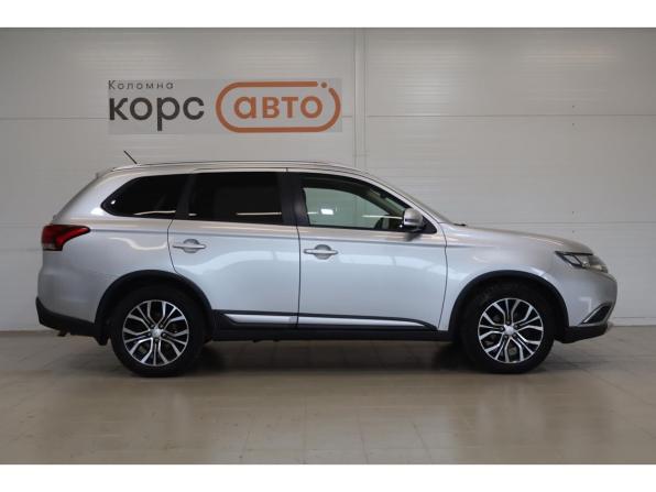 Mitsubishi Outlander III Рестайлинг 2 с пробегом 2015 года, цена 2 299 000 рублей, 97773 км, внедорожник, Автокод Объявления
