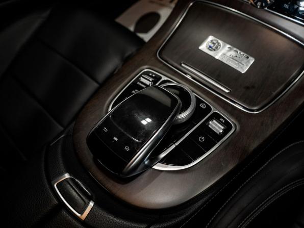 Mercedes-Benz E-Класс V (W213 S213 C238) с пробегом 2019 года, цена 3 200 000 рублей, 108000 км, седан, Автокод Объявления
