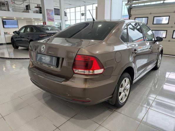 Volkswagen Polo V Рестайлинг с пробегом 2016 года, цена 1 100 000 рублей, 136084 км, седан, Автокод Объявления