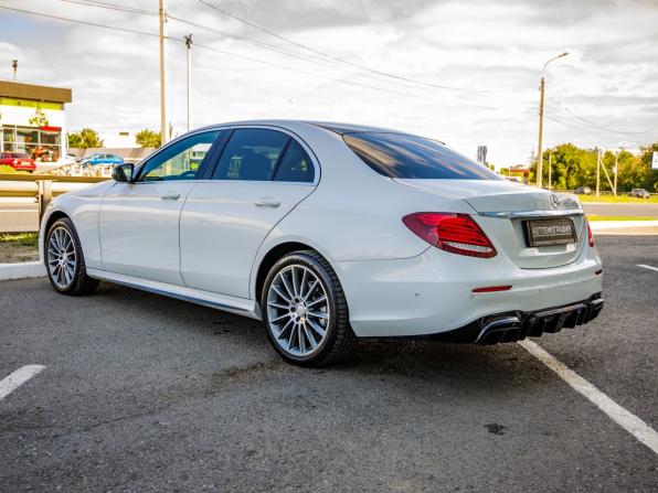 Mercedes-Benz E-Класс V (W213 S213 C238) с пробегом 2017 года, цена 2 528 000 рублей, 201945 км, седан, Автокод Объявления