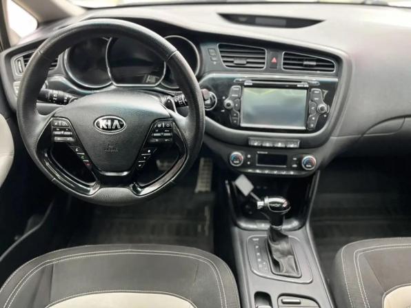 Kia Ceed II с пробегом 2012 года, цена 1 100 000 рублей, 236319 км, универсал, Автокод Объявления