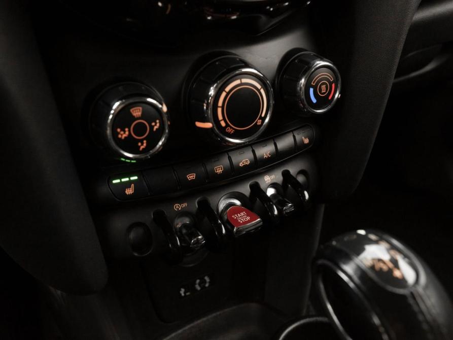 Mini Hatch III (F55/F56) Москва  - изображение 16