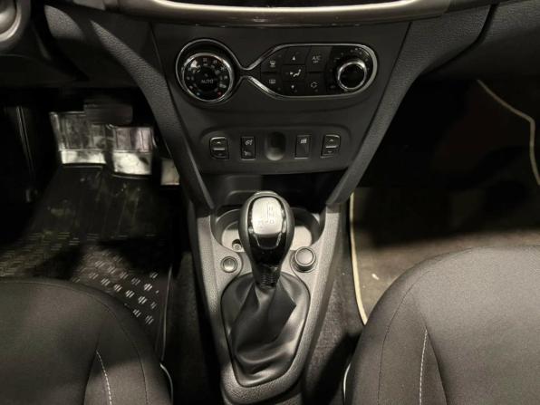 Renault Sandero II с пробегом 2015 года, цена 740 000 рублей, 245000 км, хэтчбек, Автокод Объявления