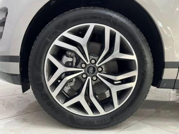 Новый Land Rover Range Rover Evoque II Рестайлинг 2025 года, цена 5 699 000 рублей, внедорожник, Автокод Объявления