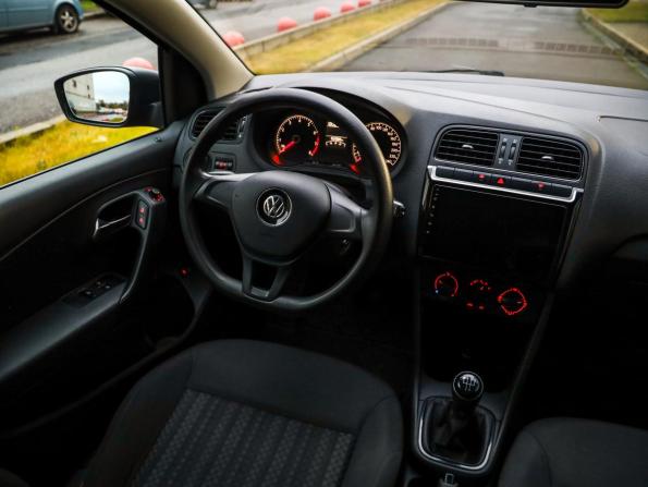 Volkswagen Polo V Рестайлинг с пробегом 2015 года, цена 879 777 рублей, 152000 км, седан, Автокод Объявления