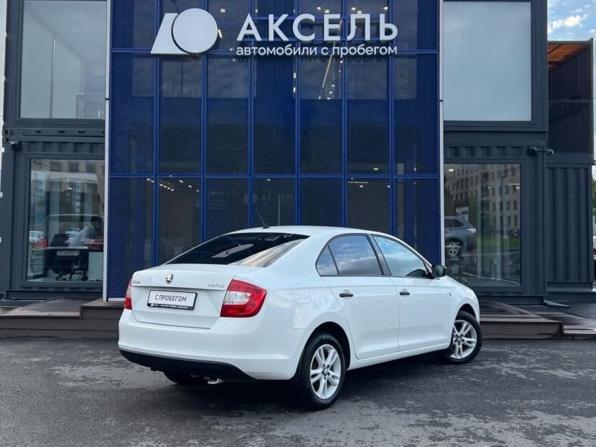 Skoda Rapid I с пробегом 2016 года, цена 1 025 000 рублей, 120000 км, лифтбек, Автокод Объявления