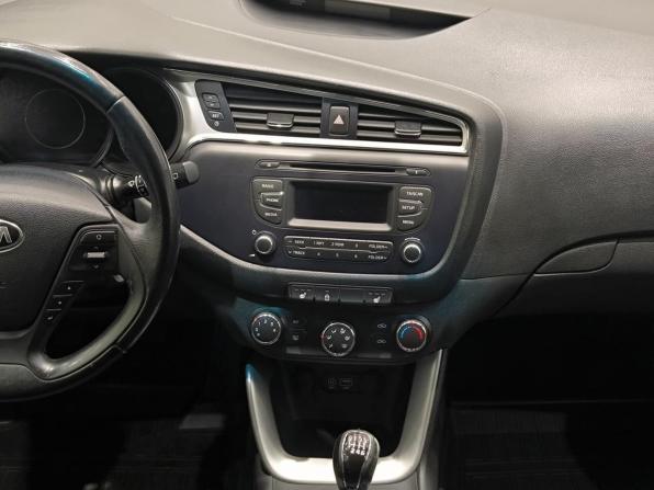 Kia Ceed II Рестайлинг с пробегом 2018 года, цена 1 250 000 рублей, 95460 км, универсал, Автокод Объявления