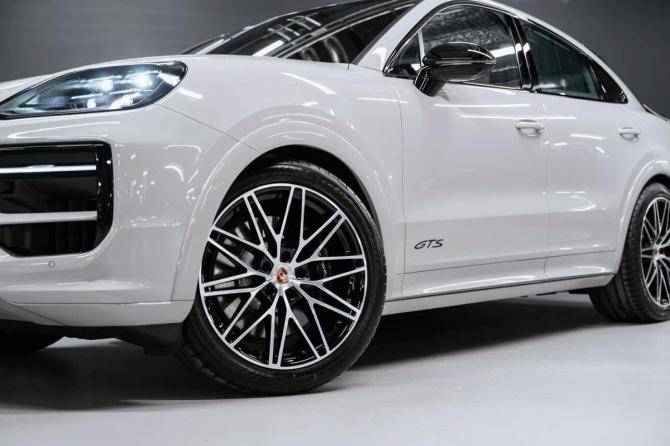 Новый Porsche Cayenne III Рестайлинг 2026 года, цена 23 900 000 рублей, внедорожник, Автокод Объявления