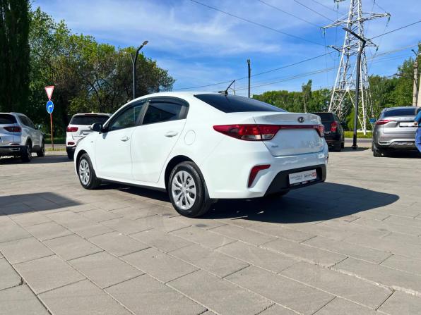 Kia Rio IV с пробегом 2020 года, цена 1 666 100 рублей, 58143 км, седан, Автокод Объявления