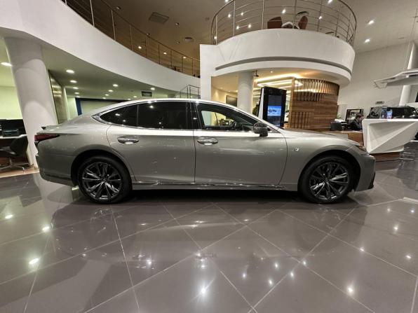 Lexus LS V с пробегом 2018 года, цена 7 478 000 рублей, 60179 км, седан, Автокод Объявления