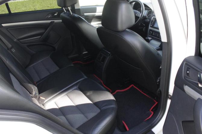 Skoda Octavia II (A5) Рестайлинг с пробегом 2012 года, цена 895 000 рублей, 290167 км, лифтбек, Автокод Объявления