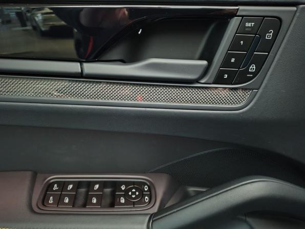 Porsche Cayenne III Рестайлинг с пробегом 2025 года, цена 26 690 000 рублей, 10000 км, внедорожник, Автокод Объявления