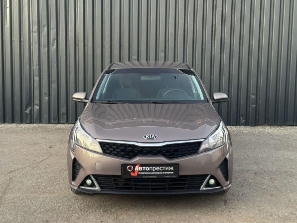 Kia Rio IV Рестайлинг с пробегом 2021 года, цена 1 540 000 рублей, 82225 км, седан, Автокод Объявления