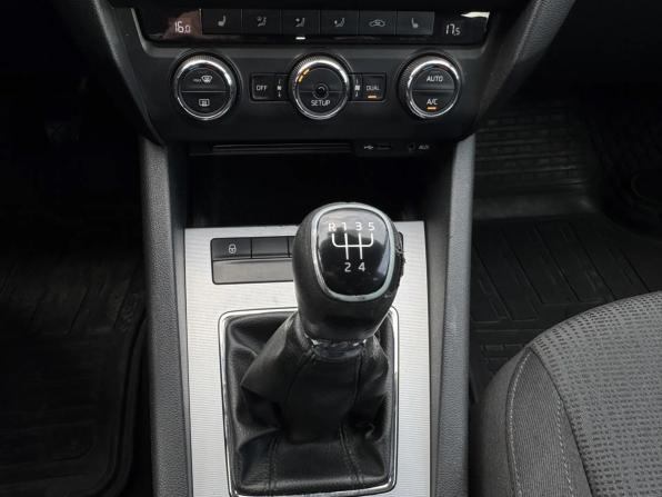 Skoda Octavia III (A7) с пробегом 2013 года, цена 799 000 рублей, 242184 км, лифтбек, Автокод Объявления