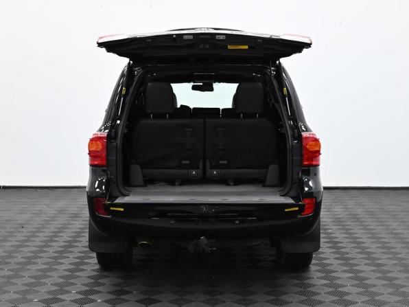 Toyota Land Cruiser 200 Series Рестайлинг 1 с пробегом 2013 года, цена 2 949 000 рублей, 155000 км, внедорожник, Автокод Объявления