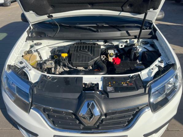 Renault Logan II Рестайлинг с пробегом 2021 года, цена 1 063 600 рублей, 35583 км, седан, Автокод Объявления