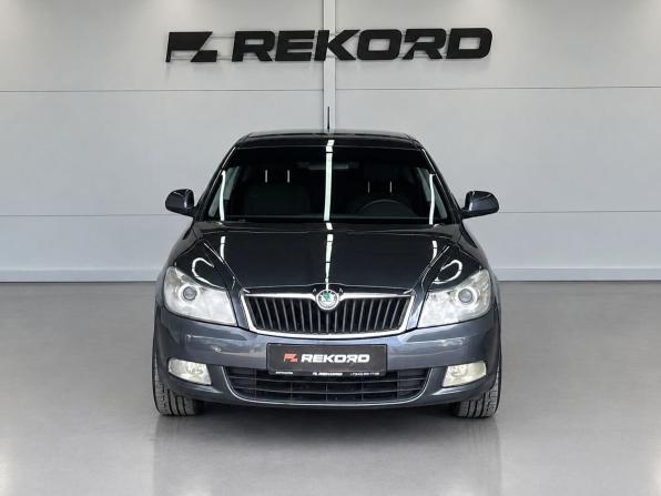 Skoda Octavia II (A5) Рестайлинг с пробегом 2012 года, цена 1 099 000 рублей, 155205 км, лифтбек, Автокод Объявления