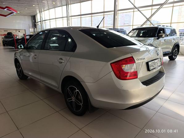 Skoda Rapid I с пробегом 2015 года, цена 950 000 рублей, 143659 км, лифтбек, Автокод Объявления