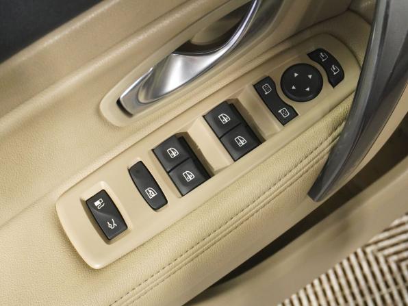 Renault Latitude I с пробегом 2010 года, цена 690 000 рублей, 198937 км, седан, Автокод Объявления