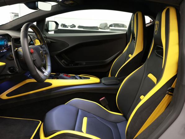 Lamborghini Temerario с пробегом 2026 года, цена 52 000 000 рублей, 76 км, купе, Автокод Объявления