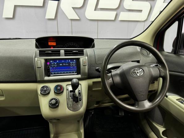 Toyota Passo Sette с пробегом 2009 года, цена 629 000 рублей, 306195 км, компактвэн, Автокод Объявления