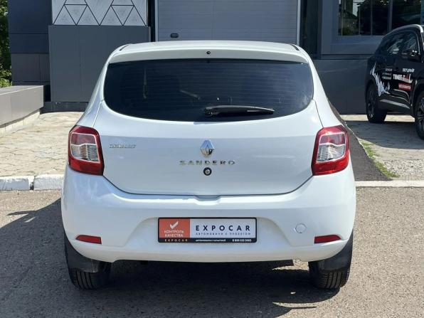 Renault Sandero II с пробегом 2017 года, цена 948 000 рублей, 115331 км, хэтчбек, Автокод Объявления