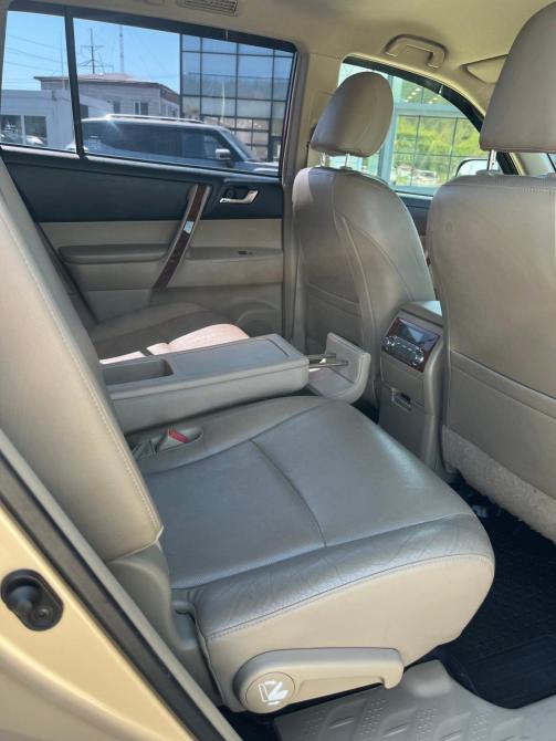 Toyota Highlander II (XU40) Рестайлинг Томск  - изображение 19