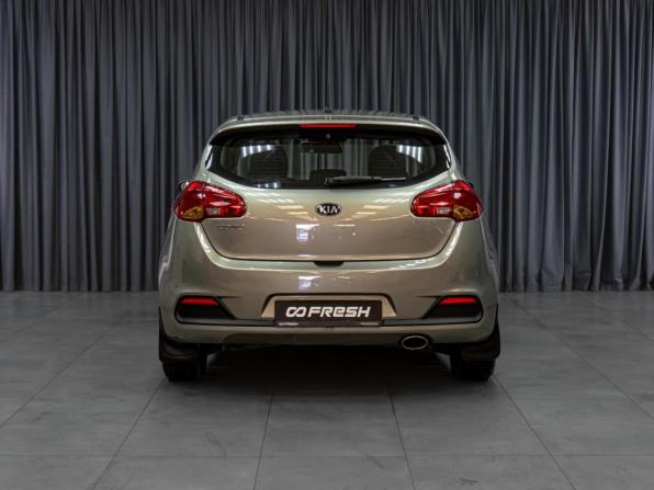 Kia Ceed II с пробегом 2015 года, цена 1 349 000 рублей, 87381 км, хэтчбек, Автокод Объявления