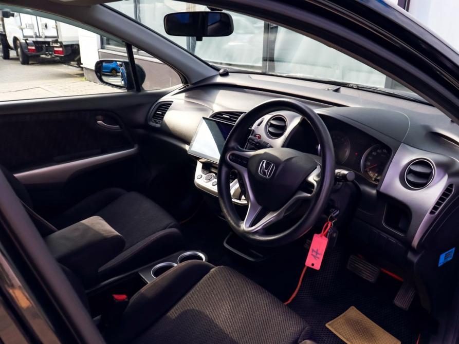 Honda Stream II Рестайлинг Екатеринбург  - изображение 14