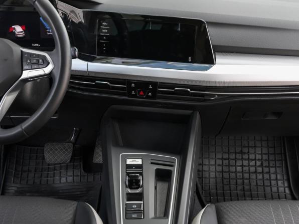 Volkswagen Golf VIII с пробегом 2022 года, цена 2 498 000 рублей, 76869 км, хэтчбек, Автокод Объявления