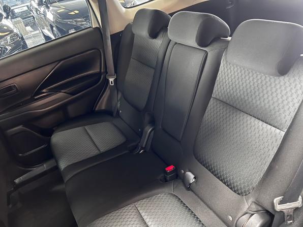 Mitsubishi Outlander III Рестайлинг 2 с пробегом 2015 года, цена 1 695 000 рублей, 180327 км, внедорожник, Автокод Объявления