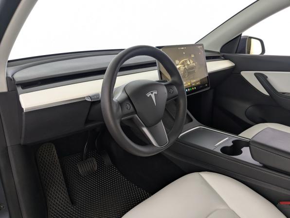 Tesla Model Y I с пробегом 2022 года, цена 4 500 000 рублей, 74725 км, внедорожник, Автокод Объявления
