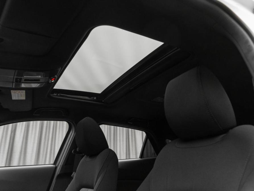 Mazda CX-4 I Рестайлинг Москва  - изображение 10