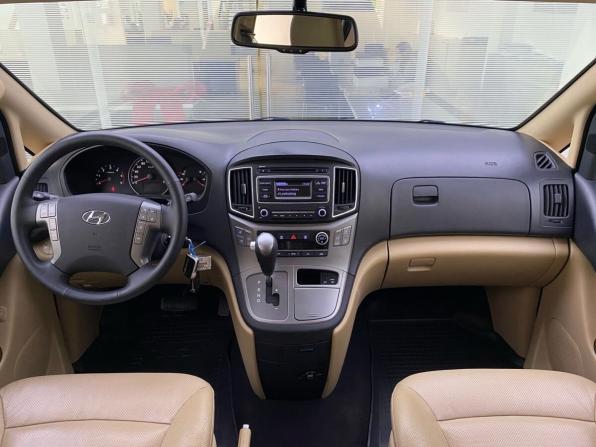 Hyundai H-1 II Рестайлинг 2 с пробегом 2019 года, цена 2 835 000 рублей, 147082 км, минивэн, Автокод Объявления