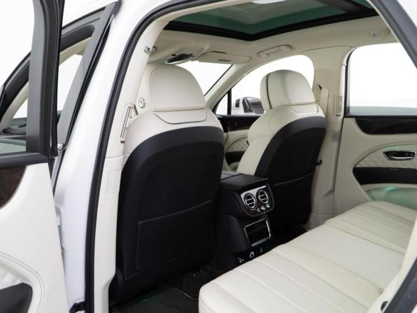 Bentley Bentayga I Рестайлинг с пробегом 2020 года, цена 23 600 000 рублей, 20424 км, внедорожник, Автокод Объявления