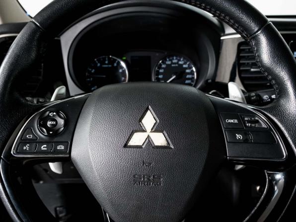 Mitsubishi Outlander III Рестайлинг 2 с пробегом 2017 года, цена 1 850 000 рублей, 128000 км, внедорожник, Автокод Объявления