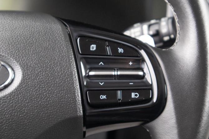 Hyundai ix35 II Рестайлинг с пробегом 2021 года, цена 2 399 000 рублей, 38200 км, внедорожник, Автокод Объявления