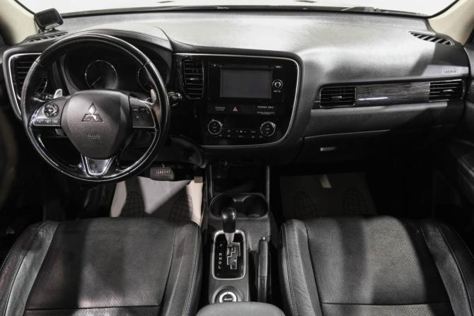 Mitsubishi Outlander III Рестайлинг 2 с пробегом 2015 года, цена 2 049 000 рублей, 166420 км, внедорожник, Автокод Объявления