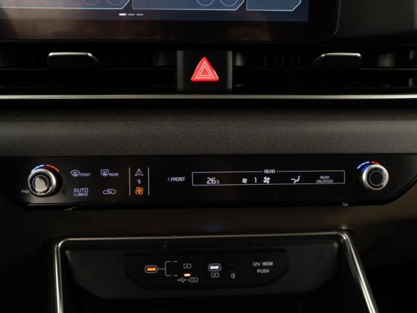 Kia Carnival IV Рестайлинг с пробегом 2025 года, цена 6 098 999 рублей, 10027 км, минивэн, Автокод Объявления