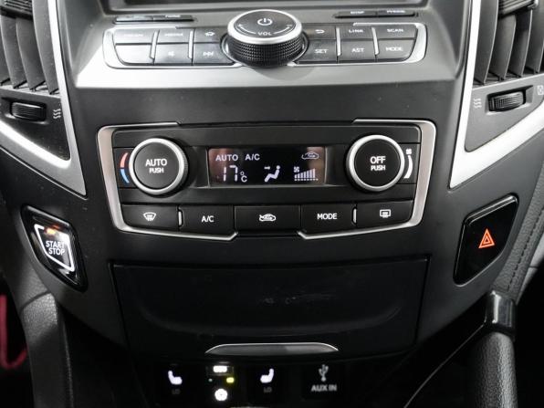 Dongfeng AX7 I с пробегом 2018 года, цена 1 255 000 рублей, 114661 км, внедорожник, Автокод Объявления