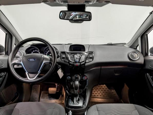 Ford Fiesta Mk6 Рестайлинг с пробегом 2016 года, цена 850 000 рублей, 134538 км, хэтчбек, Автокод Объявления