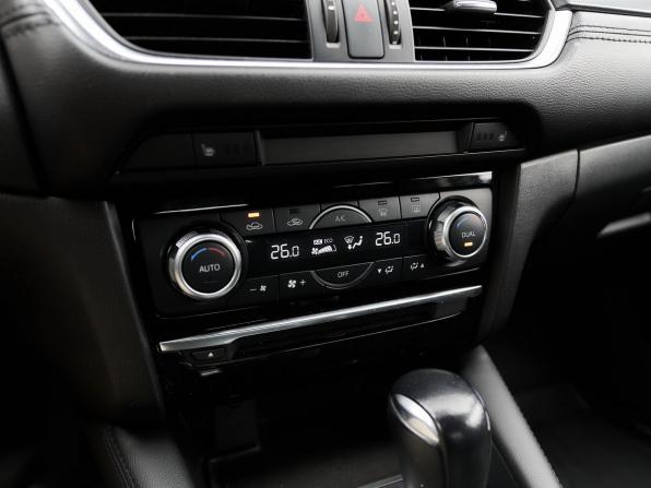 Mazda 6 III (GJ) Рестайлинг с пробегом 2018 года, цена 2 128 000 рублей, 96188 км, седан, Автокод Объявления