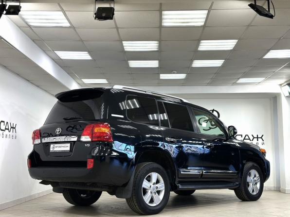 Toyota Land Cruiser 200 Series Рестайлинг 1 с пробегом 2014 года, цена 3 680 000 рублей, 274704 км, внедорожник, Автокод Объявления