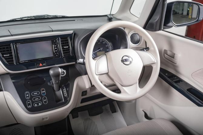 Nissan Dayz Roox I Рестайлинг с пробегом 2016 года, цена 899 000 рублей, 56000 км, хэтчбек, Автокод Объявления